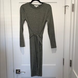 bailey blue Olive Green Long Sleeve Tie-Waist Knit Dress